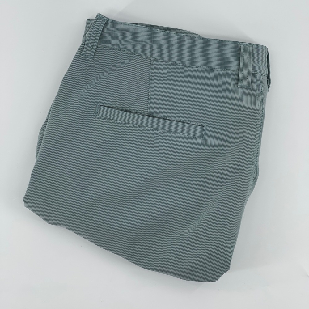 Travis Mathew Men's 36 Gray Striped Golf Shorts Elastic Waistband Performance‎